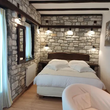 Ξενοδοχείο με διαμερίσματα πράσινο - γαλάζιο